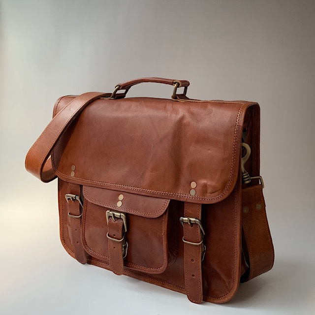 Captain's Natural Leather Duffle Bag | Elevate Your Adventures